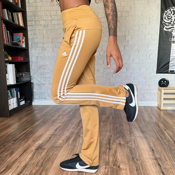 adidas Pants - Adidas Track pants in Mesa